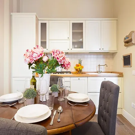 Cosy Apartment 100 M From Lucca
