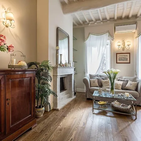 Cosy Apartment 100 M From Lucca