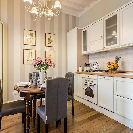 Cosy Apartment 100 M From Lucca * Lucca