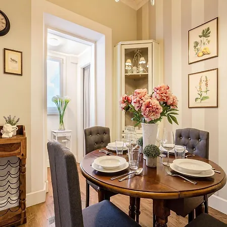 Cosy Apartment 100 M From Lucca